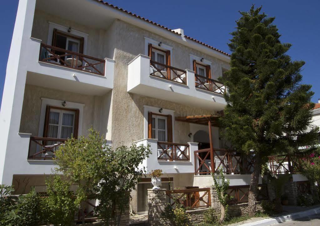 Rania Beach Iréo Kültér fotó
